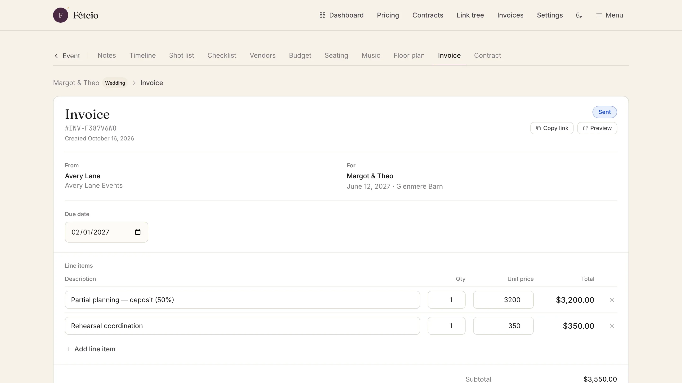 A Fêteio invoice with line items, totals and status.